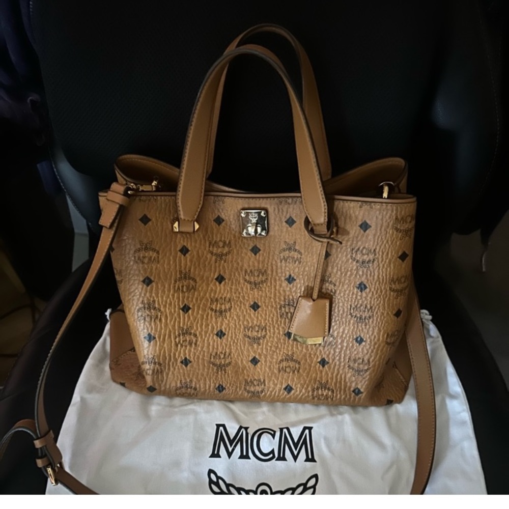 Mcm pocket book purse